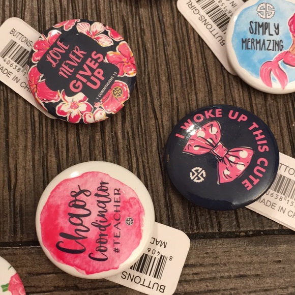 9 Mini Simply Southern Pins Buttons New Set - Picture 8 of 8